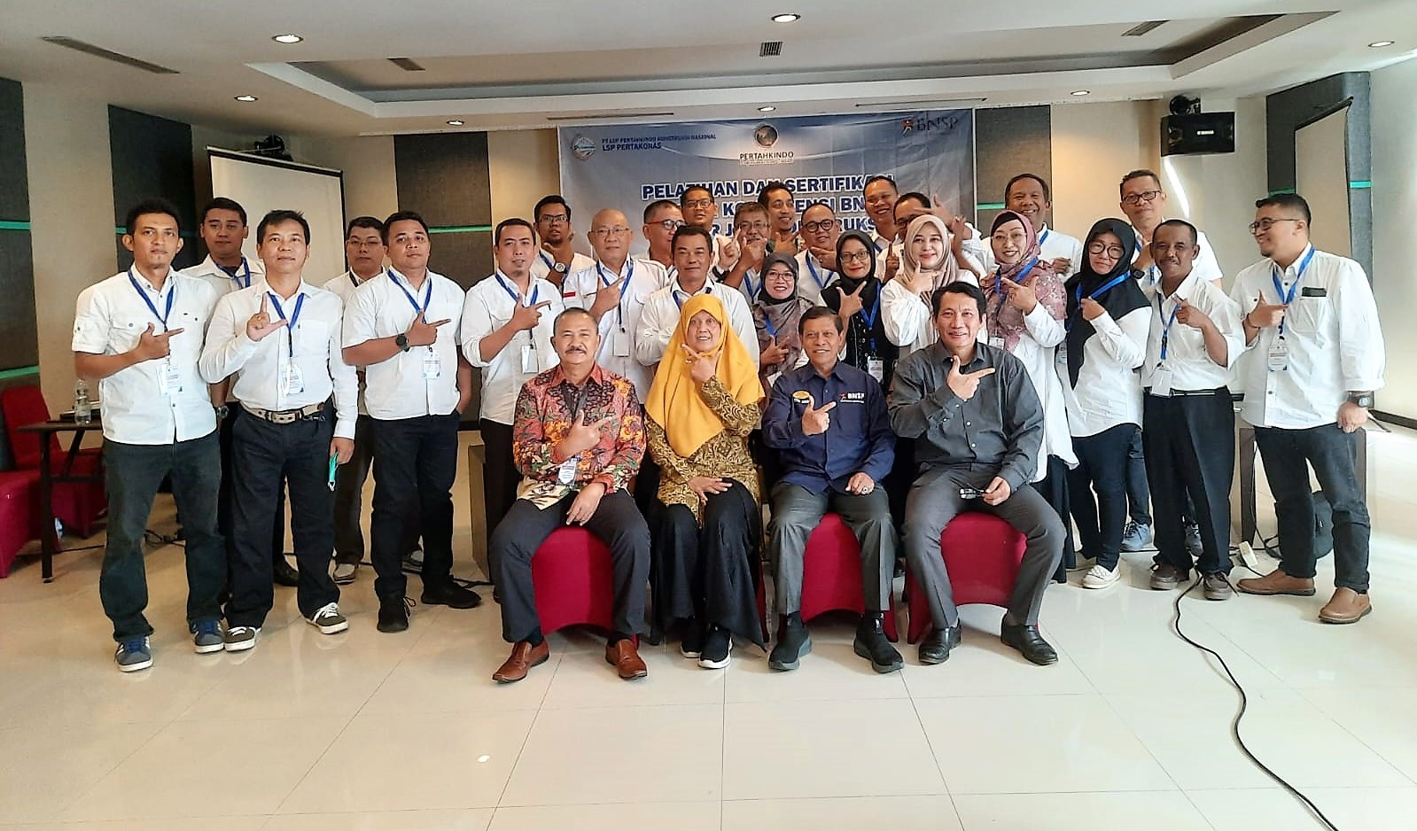 Pelatihan Asesor Kalbar 2022 (cover).jpeg